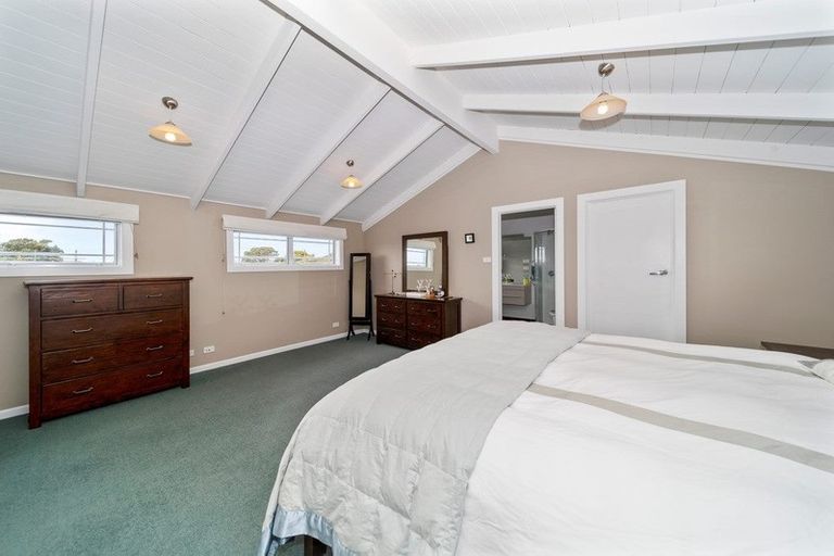 Photo of property in 231 Saint Aubyn Street, New Plymouth, 4310