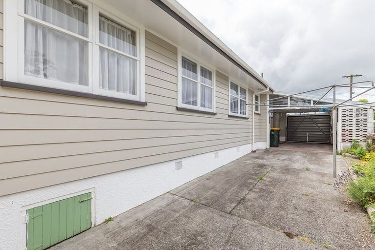 Photo of property in 27 Green Avenue, Levin, 5510