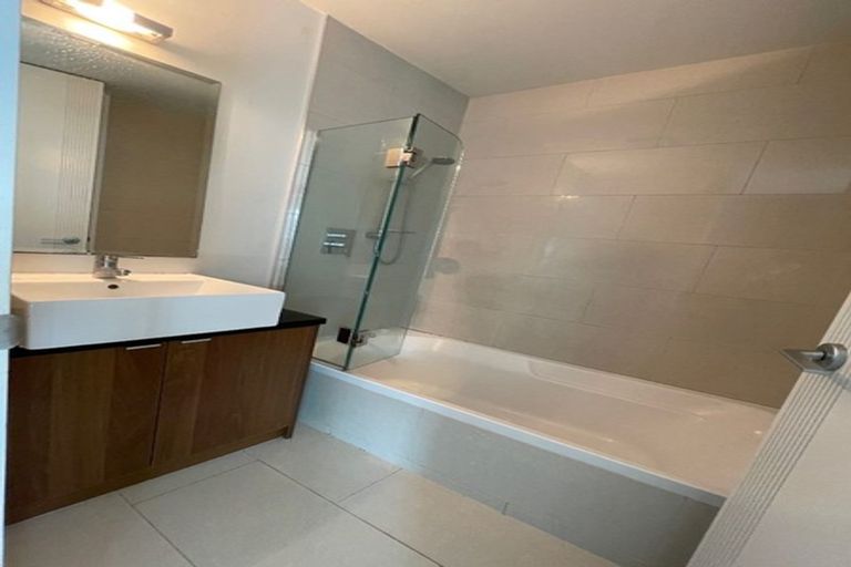 Photo of property in 303 Murphys Road, Flat Bush, Auckland, 2019