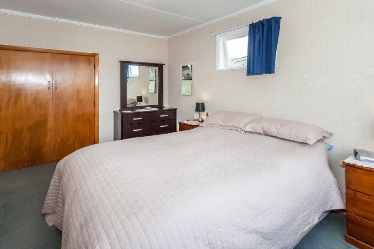 Photo of property in 63 Stephens Crescent, Highbury, Palmerston North, 4412