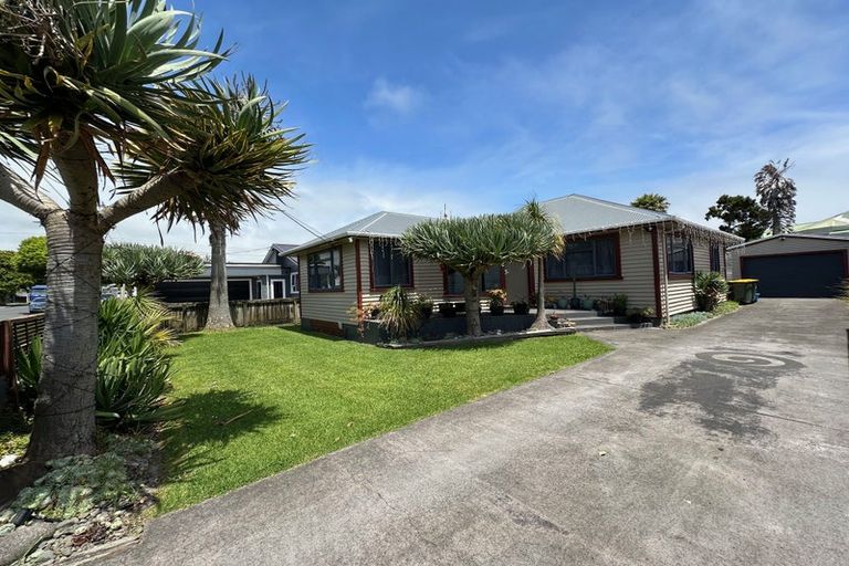 Photo of property in 36 Fitzroy Road, Fitzroy, New Plymouth, 4312