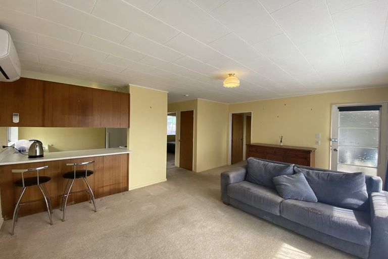 Photo of property in 4/21 Seddon Street, Wallaceville, Upper Hutt, 5018