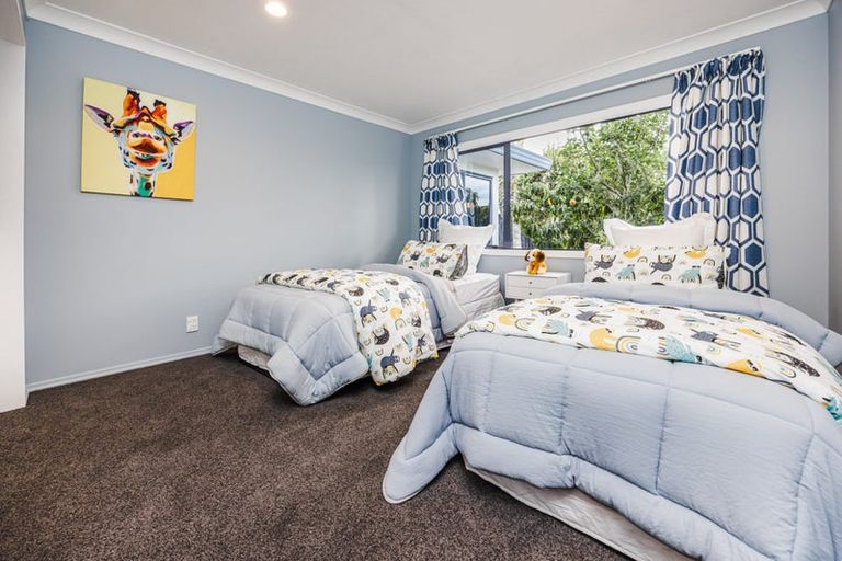 Photo of property in 62 Keywella Drive, Conifer Grove, Takanini, 2112