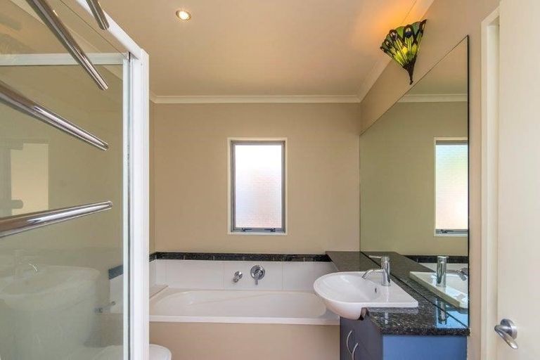 Photo of property in Marrakech Cafe, 73/305 Evans Bay Parade, Hataitai, Wellington, 6021