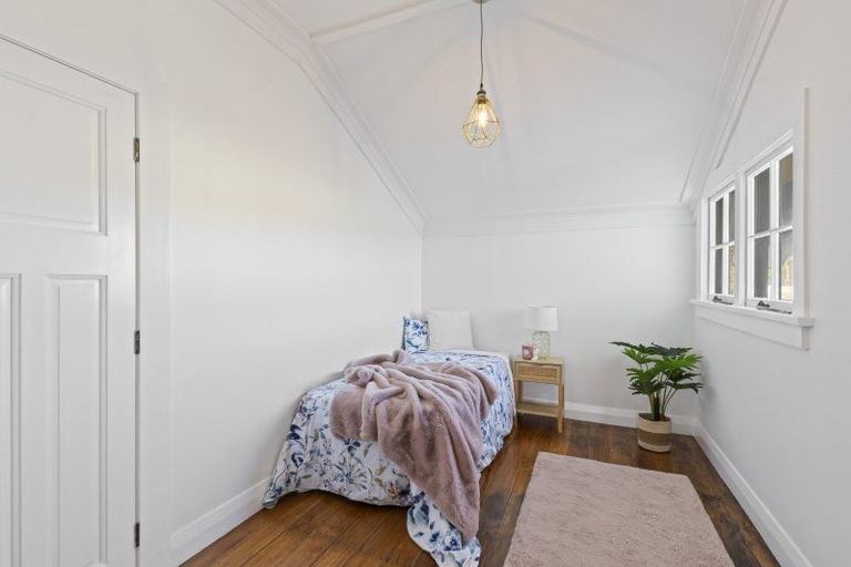 Photo of property in 16 Bulteel Street, New Plymouth, 4310