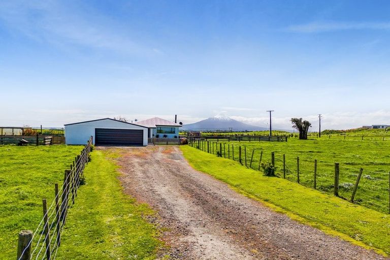 Photo of property in 43 Quinns Road, Normanby, Hawera, 4673
