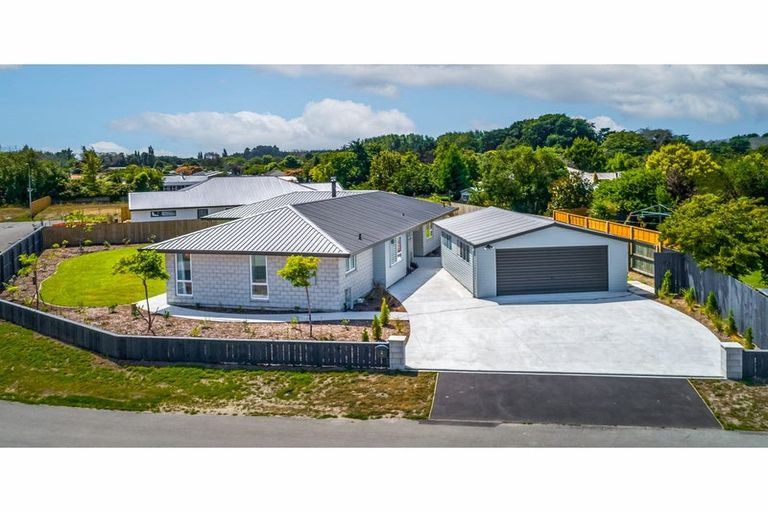 Photo of property in 4 George Oliver Place, Kainga, Christchurch, 8083
