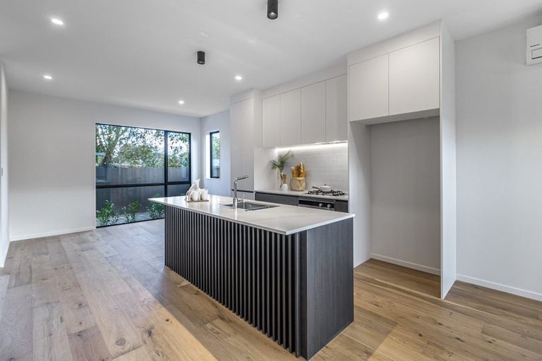 Photo of property in 105a Sycamore Drive, Sunnynook, Auckland, 0620