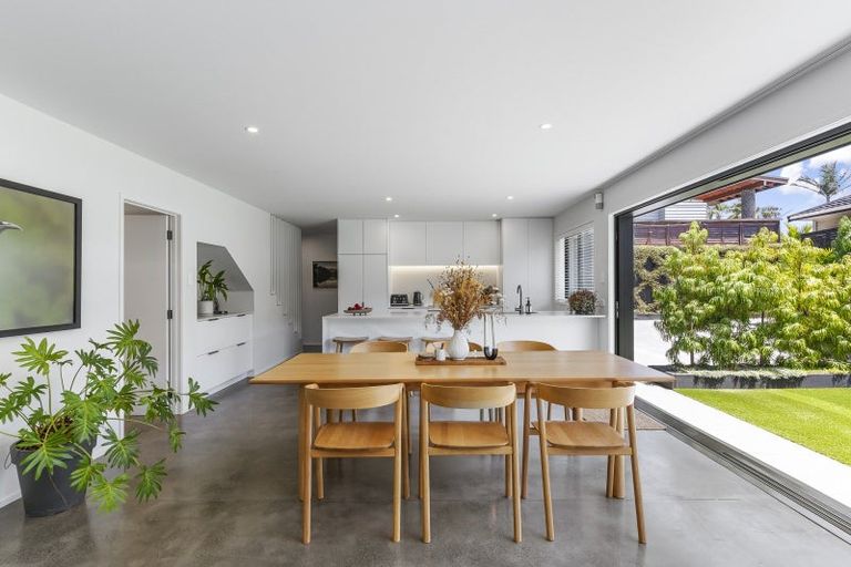 Photo of property in 35a Montgomery Avenue, Belmont, Auckland, 0622