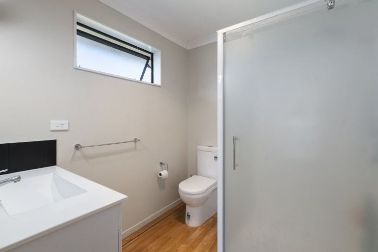 Photo of property in 42 Peter Hall Drive, Kelvin Grove, Palmerston North, 4414