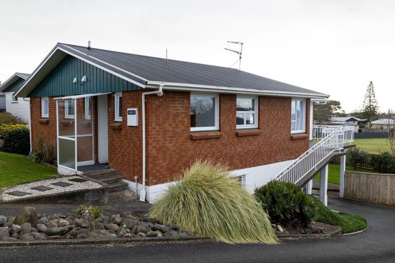Photo of property in 16 Mayne Street, Waitara, 4320