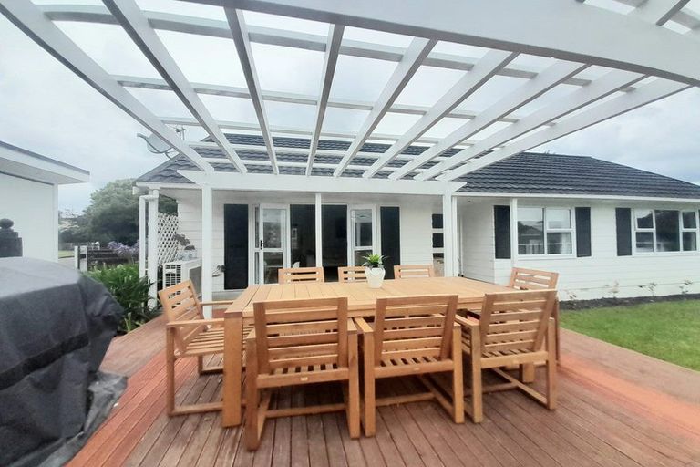 Photo of property in 28 Apollo Parade, Milson, Palmerston North, 4414