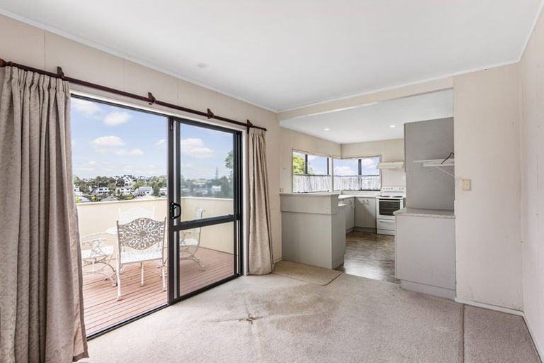 Photo of property in 17 Charlotte Street, Stanmore Bay, Whangaparaoa, 0932