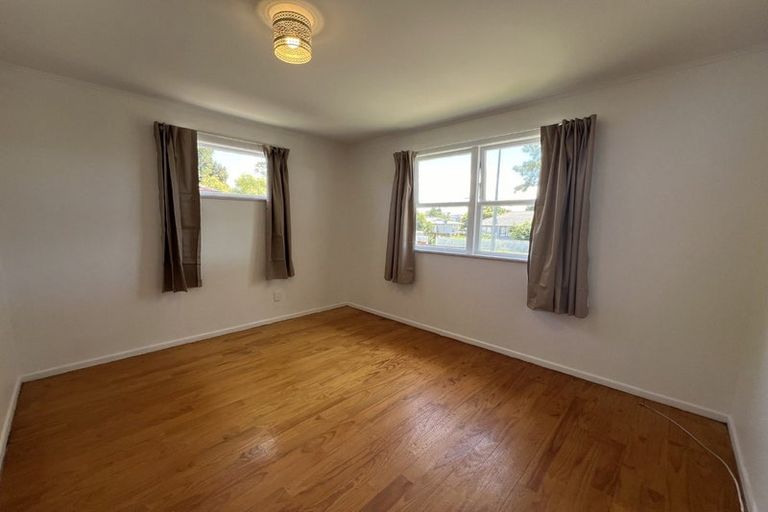 Photo of property in 54 Pinedale Place, Henderson, Auckland, 0610