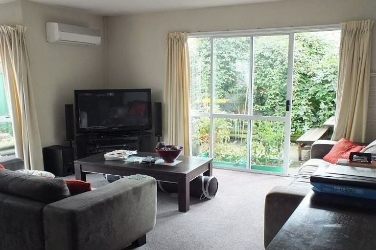 Photo of property in 3/60 Somerset Crescent, Spreydon, Christchurch, 8024