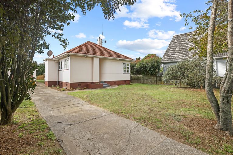 Photo of property in 70 Williams Street, Cambridge, 3434