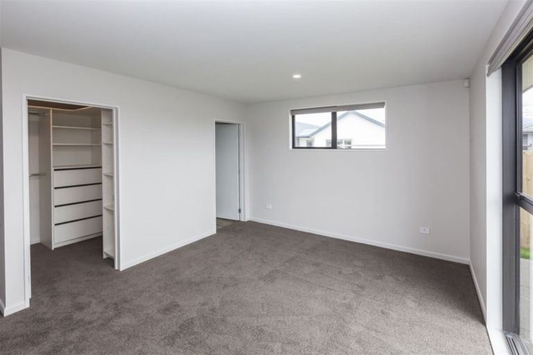 Photo of property in 10 Kingsbridge West, Burwood, Christchurch, 8083