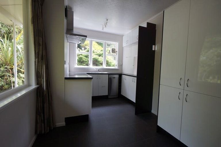 Photo of property in 110 Normandale Road, Normandale, Lower Hutt, 5010