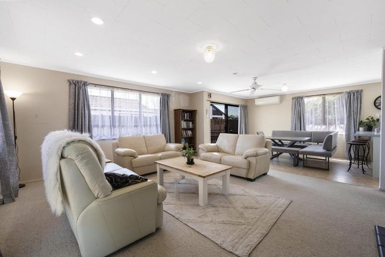 Photo of property in 48 Chaucer Street, Leamington, Cambridge, 3432