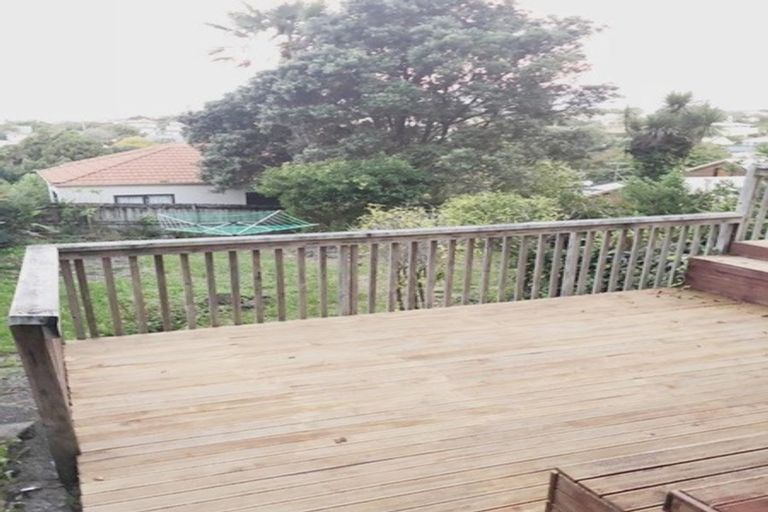 Photo of property in 1/22 Nigel Road, Browns Bay, Auckland, 0630