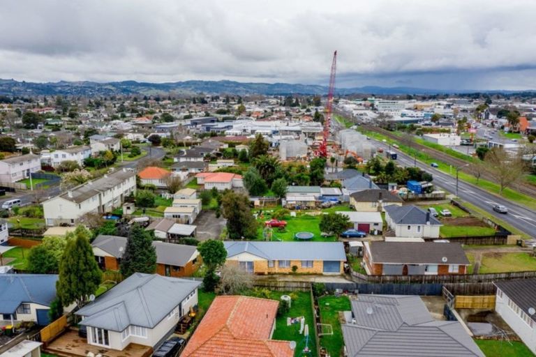 Photo of property in 43a Porchester Road, Papakura, 2110