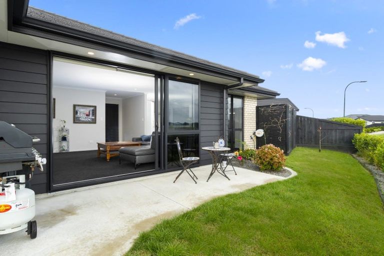 Photo of property in 5 Warlock Way, Papamoa, 3118