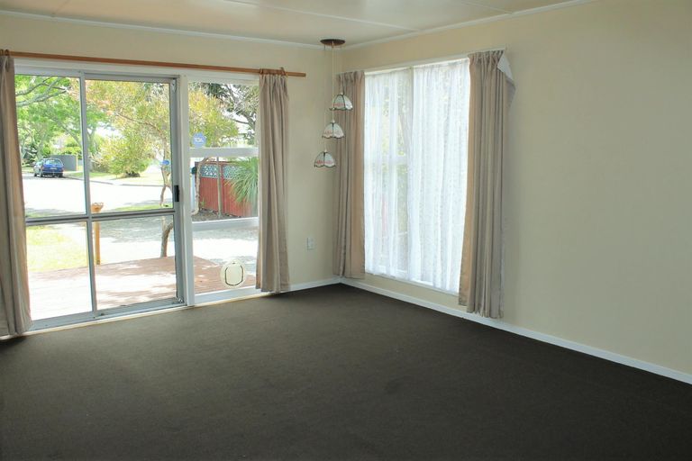 Photo of property in 5 Ward Street, Riverdale, Gisborne, 4010