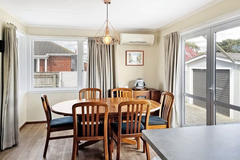 Photo of property in 10 Aberdeen Avenue, Takaro, Palmerston North, 4412