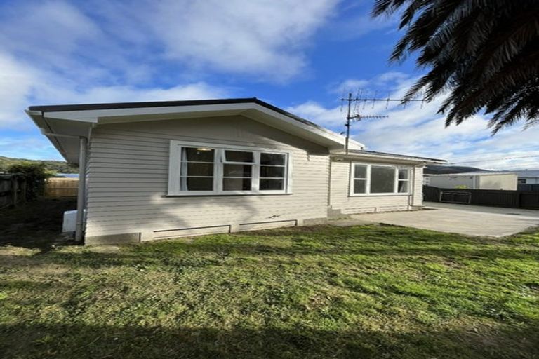 Photo of property in 105 Wise Street, Wainuiomata, Lower Hutt, 5014