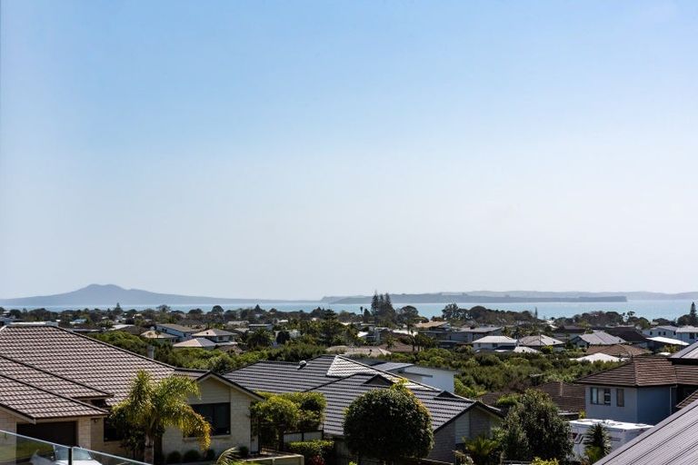 Photo of property in 37 Liberty Crescent, Beachlands, Auckland, 2018