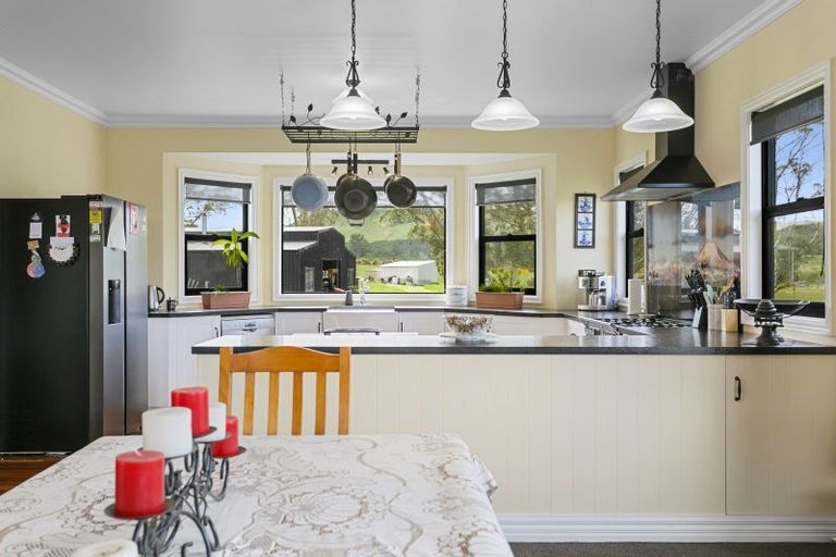 Photo of property in 736 Tukairangi Road, Kinloch, Taupo, 3385