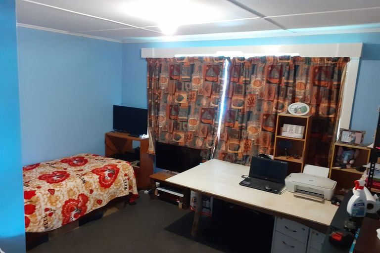 Photo of property in 26 Bentham Street, Westport, 7825