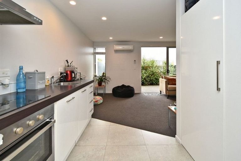 Photo of property in 9/318 Barbadoes Street, Christchurch Central, Christchurch, 8011