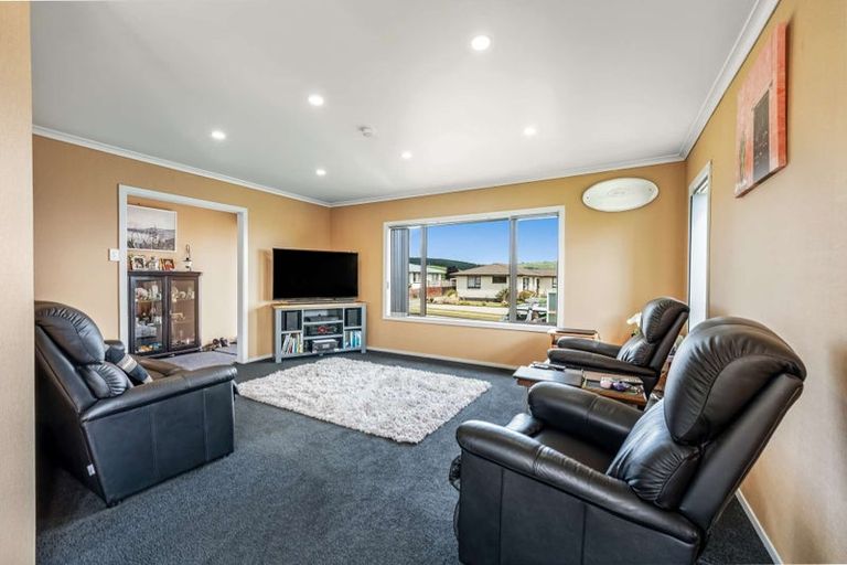 Photo of property in 83 Walker Crescent, East Gore, Gore, 9710