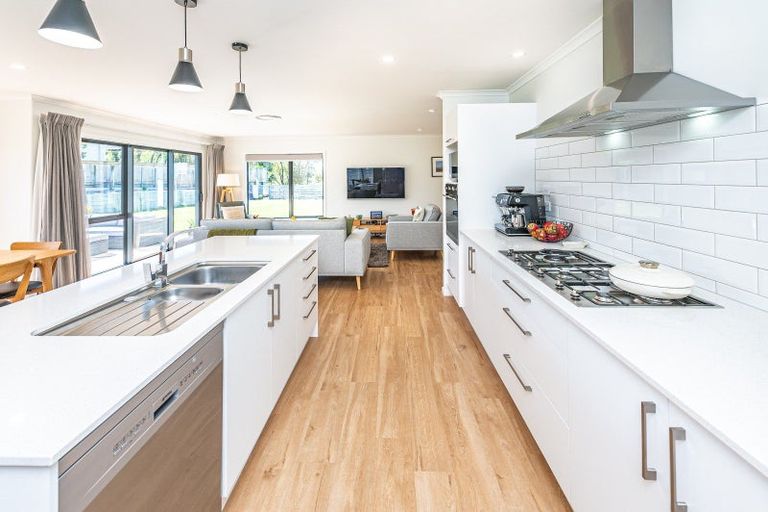 Photo of property in 25 Tirimoana Place, Otamatea, Whanganui, 4501