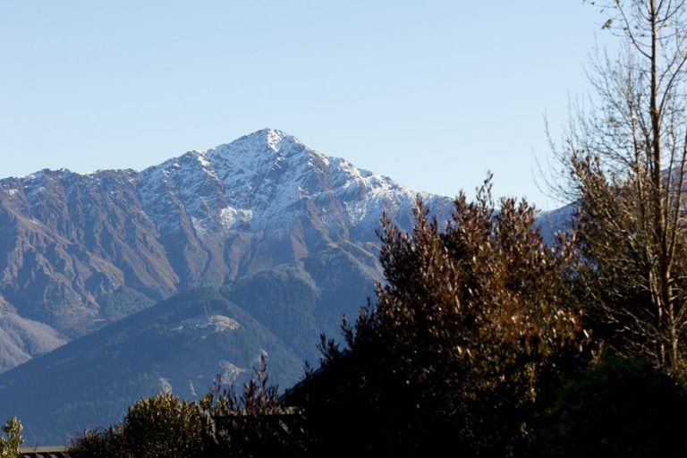 Photo of property in 14 Glenfiddich Road, Jacks Point, Queenstown, 9371