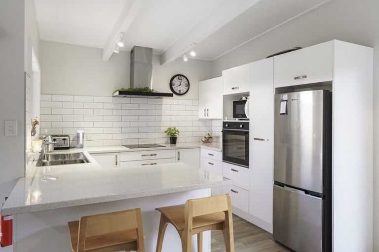 Photo of property in 19 Skerrett Crescent, Tamatea, Napier, 4112