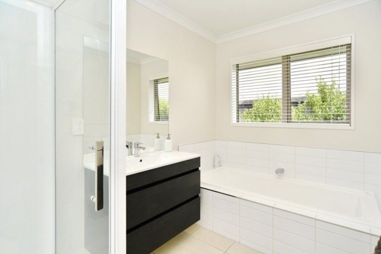 Photo of property in 37 Bayliss Drive, Kaiapoi, 7630