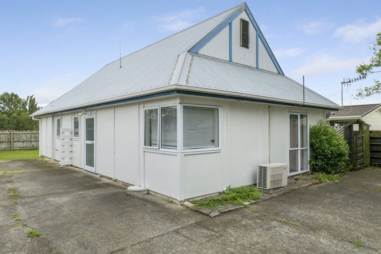 Photo of property in 60 Newton Place, Westbrook, Palmerston North, 4412