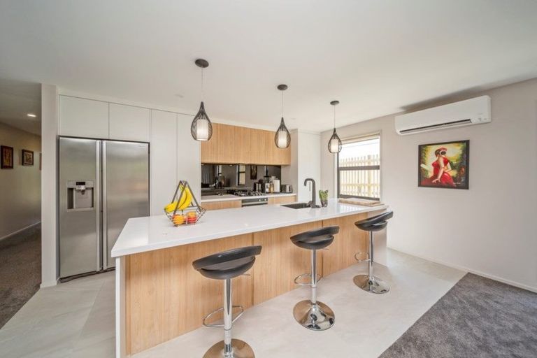 Photo of property in 3 Mackillop Way, Brooklands, New Plymouth, 4310