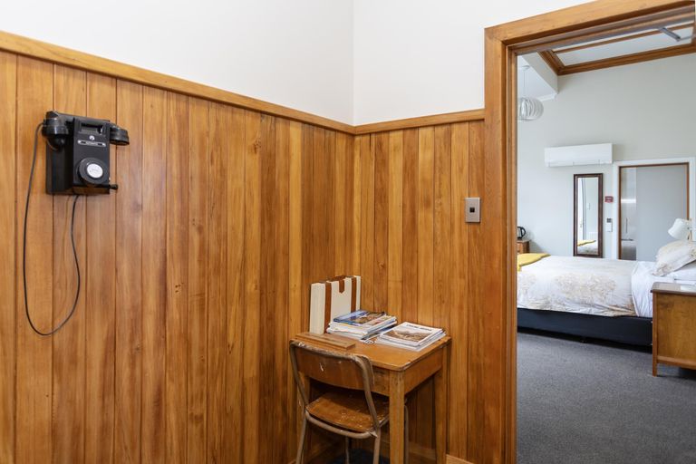 Photo of property in 33 Wellington Street, Enfield, Oamaru, 9491