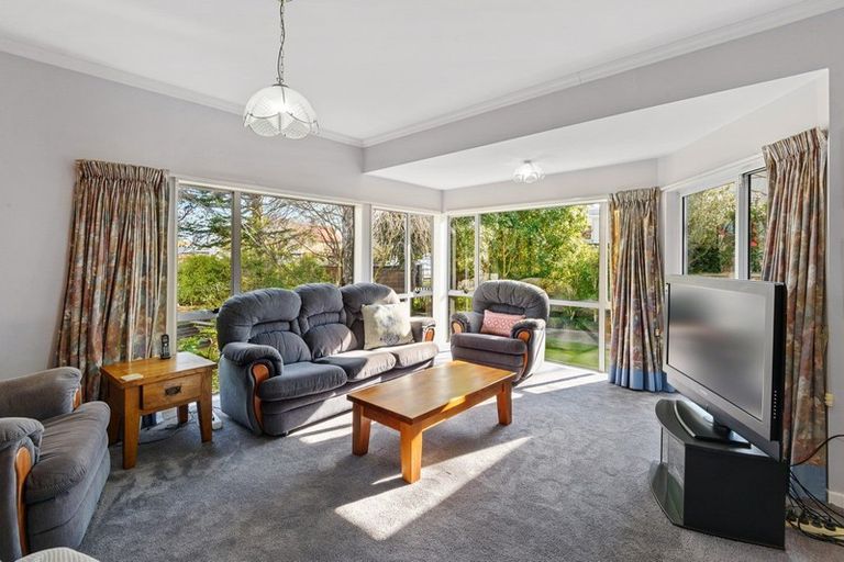Photo of property in 94 Windermere Road, Papanui, Christchurch, 8053