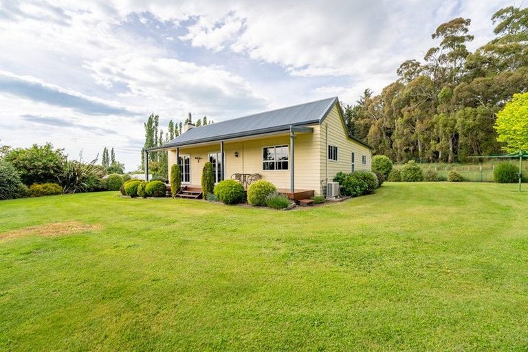 Photo of property in 693 Pleasant Point Highway, Levels, Timaru, 7975