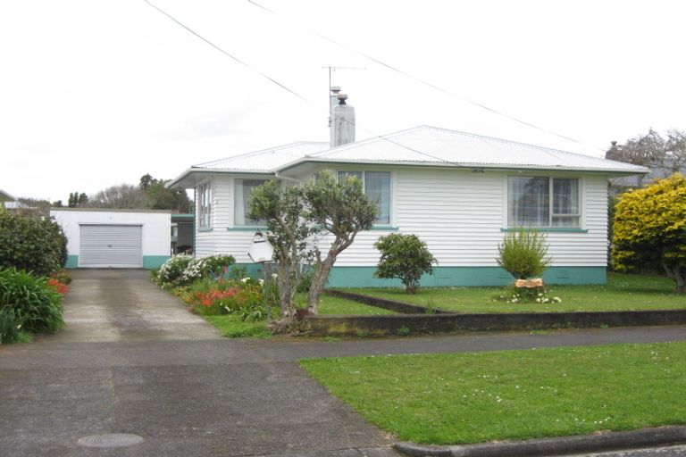 Photo of property in 52 Cowling Road, Hurdon, New Plymouth, 4310