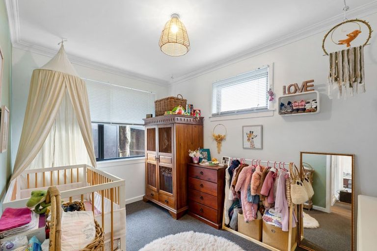 Photo of property in 145 Seaview Road, Westown, New Plymouth, 4310