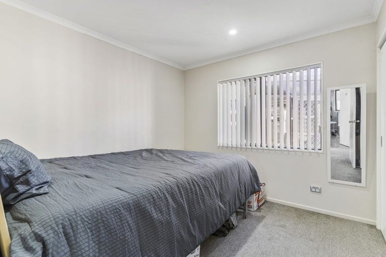 Photo of property in 66 Sunlands Drive, Manurewa, Auckland, 2102