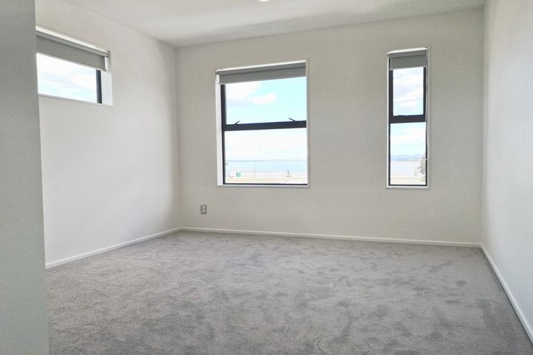 Photo of property in 17d Scott Road, Hobsonville, Auckland, 0616