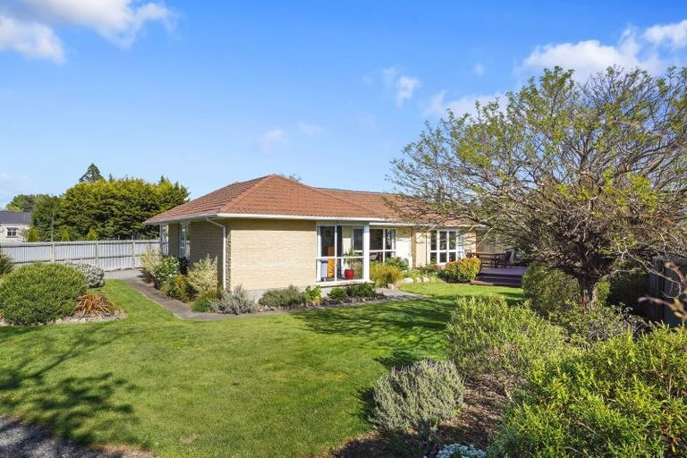 Photo of property in 15 Montrose Avenue, Culverden, 7392