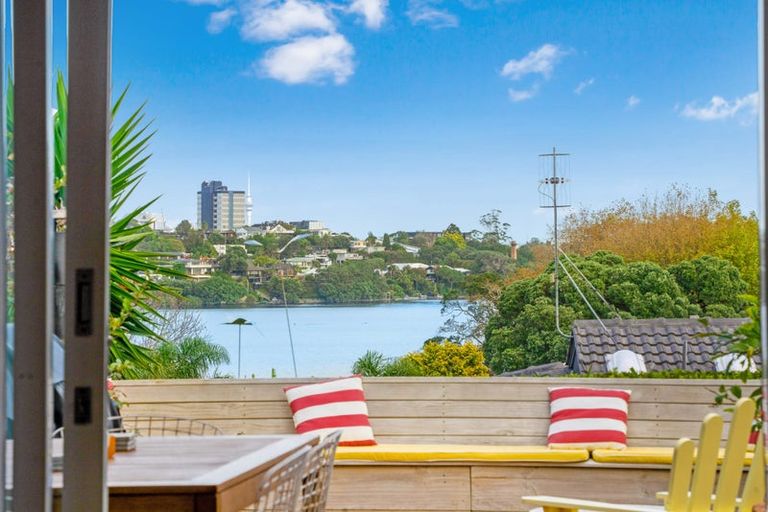 Photo of property in 10/72 Kitchener Road, Milford, Auckland, 0620