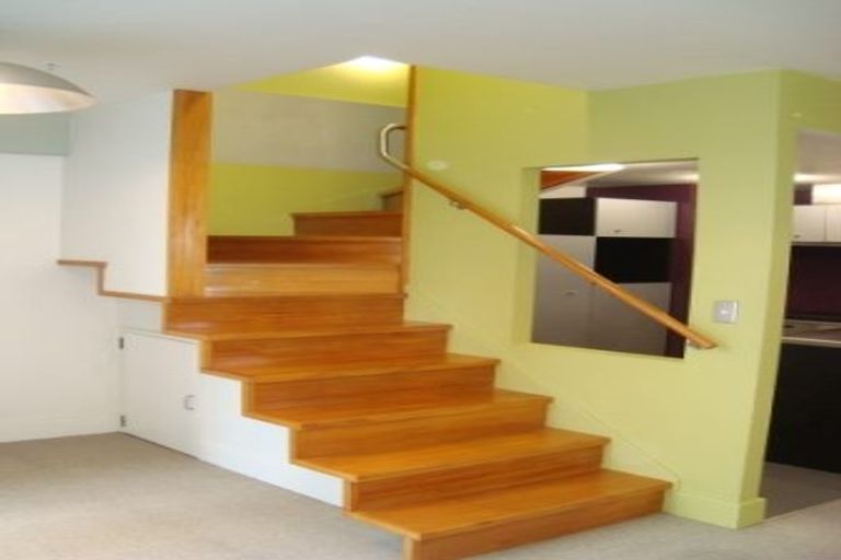 Photo of property in St Pauls Apartments, 39/43 Mulgrave Street, Thorndon, Wellington, 6011